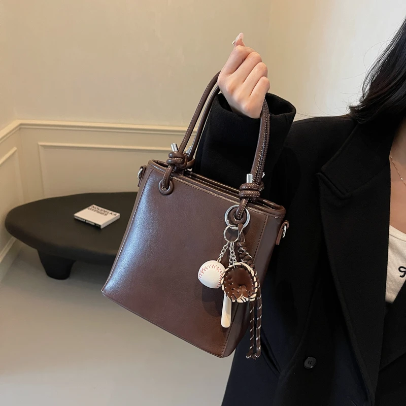 Quality Top-handle Bags For Women Multi Compartments Big Capacity Shoulder Crossbody Bucket Bag With Pendant 2024 Luxury Handbag