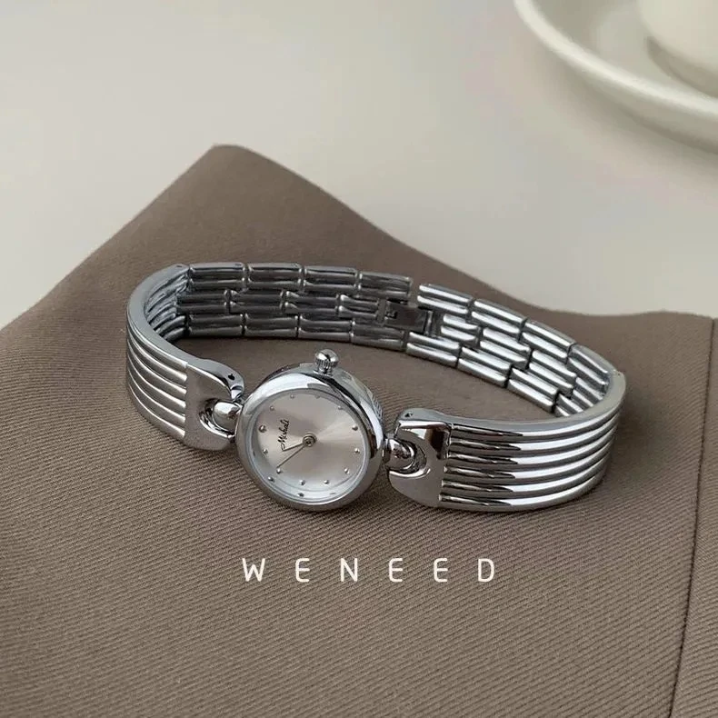 Modo Eenvoud Temperamento Kettinghorloge Voor damesmeisje Kettinghorlogeband horloge Damesaccessoires groothandel