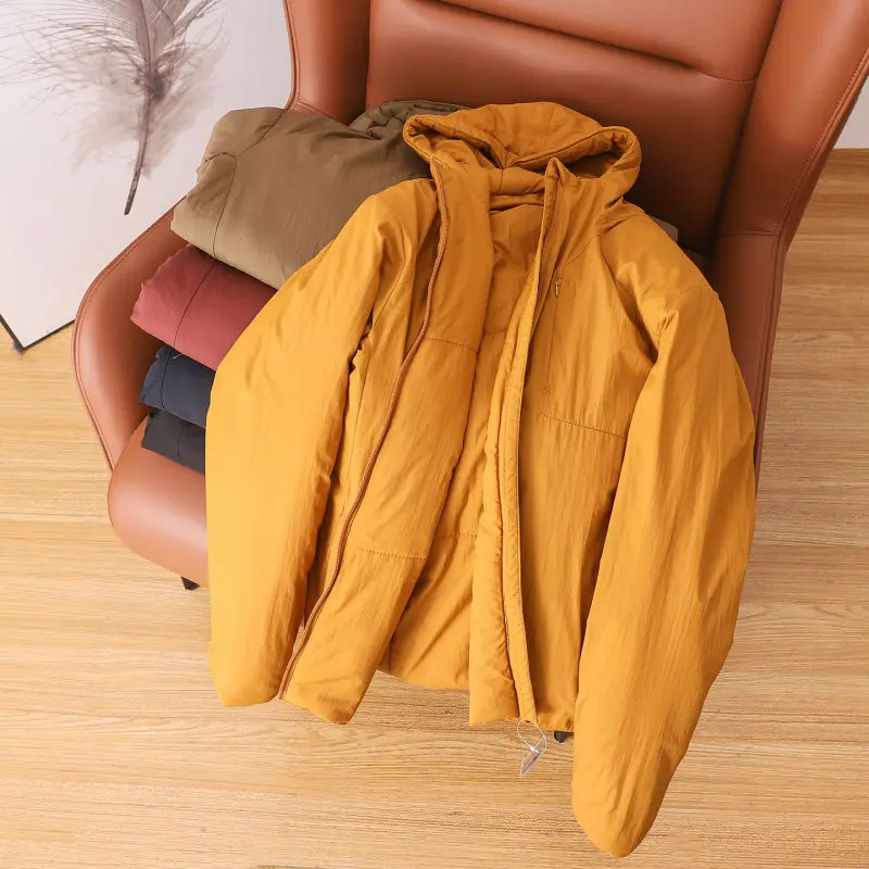 Outdoor-Herrenjacke aus Tech-Baumwolle mit Kapuze, gefüttert, 2026 Herbst-Winter, leicht, flauschig, kältebeständig, wasserdicht, lässiger warmer Parka. – Detail 8
