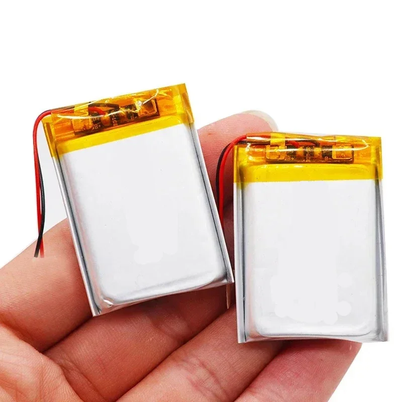 104050 3.7V 2500mAh Large Real Capacity Li-Po Rechargeable Battery Lithium Polymer Cells for GPS MP3/4/5 Driving Recorder Camera