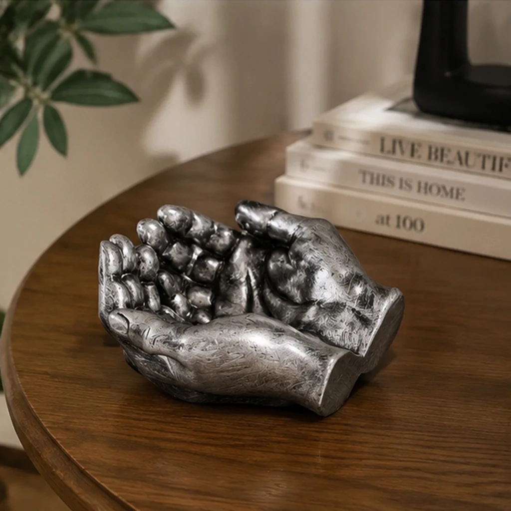 Bronze Silver Hand Ashtray Resin Sculpture Creative Hand Bowl Decorative Tray Home Desk Ornament Luxury Gift