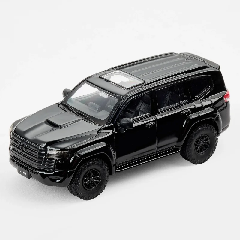 

Литой под давлением масштаб 1:64 Toyota Land Cruiser LC300, черная стальная модель автомобиля из сплава, Коллекционная игрушка, подарок, сувенир, украшение для дисплея