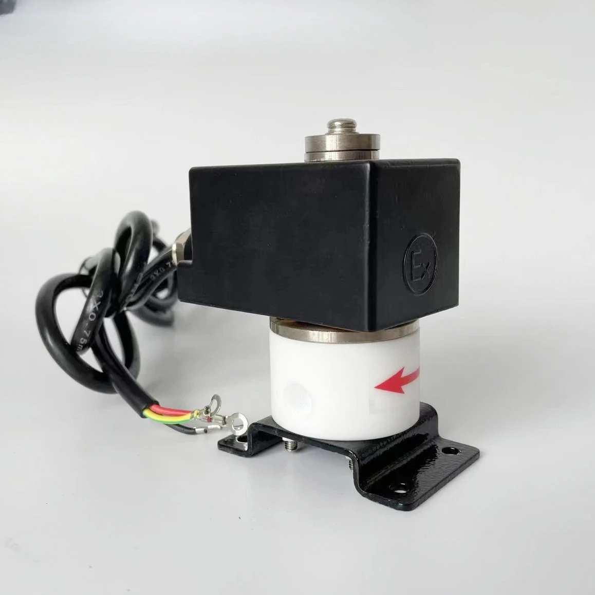 Válvula solenóide à prova de explosão EX-HYZF4-4-01 Válvula solenóide king de plástico, forte resistência à corrosão, oxidante forte, etc.