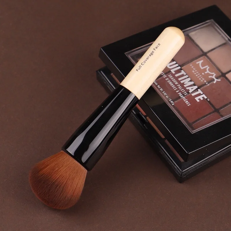 Luxury Champagne Makeup Brushes Flat Top Foundation Brush Large Face Brush Repair Brush Contour Brush for Liquid Cream Powder