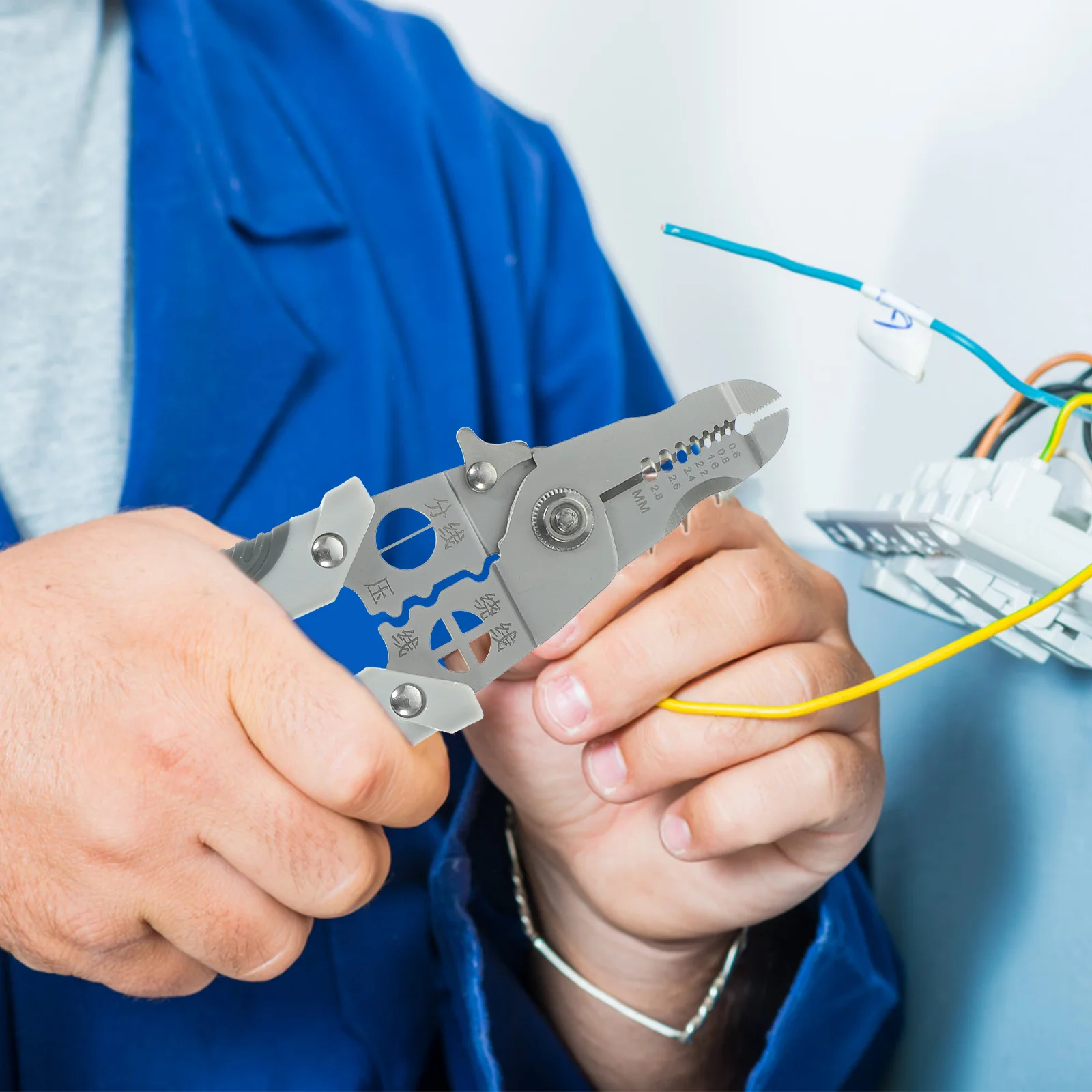 

Multifunctional Wire Stripper Tool Portable Wire Cutting Stripping Twisting Crimping Pliers Electrical Tools for Electricians