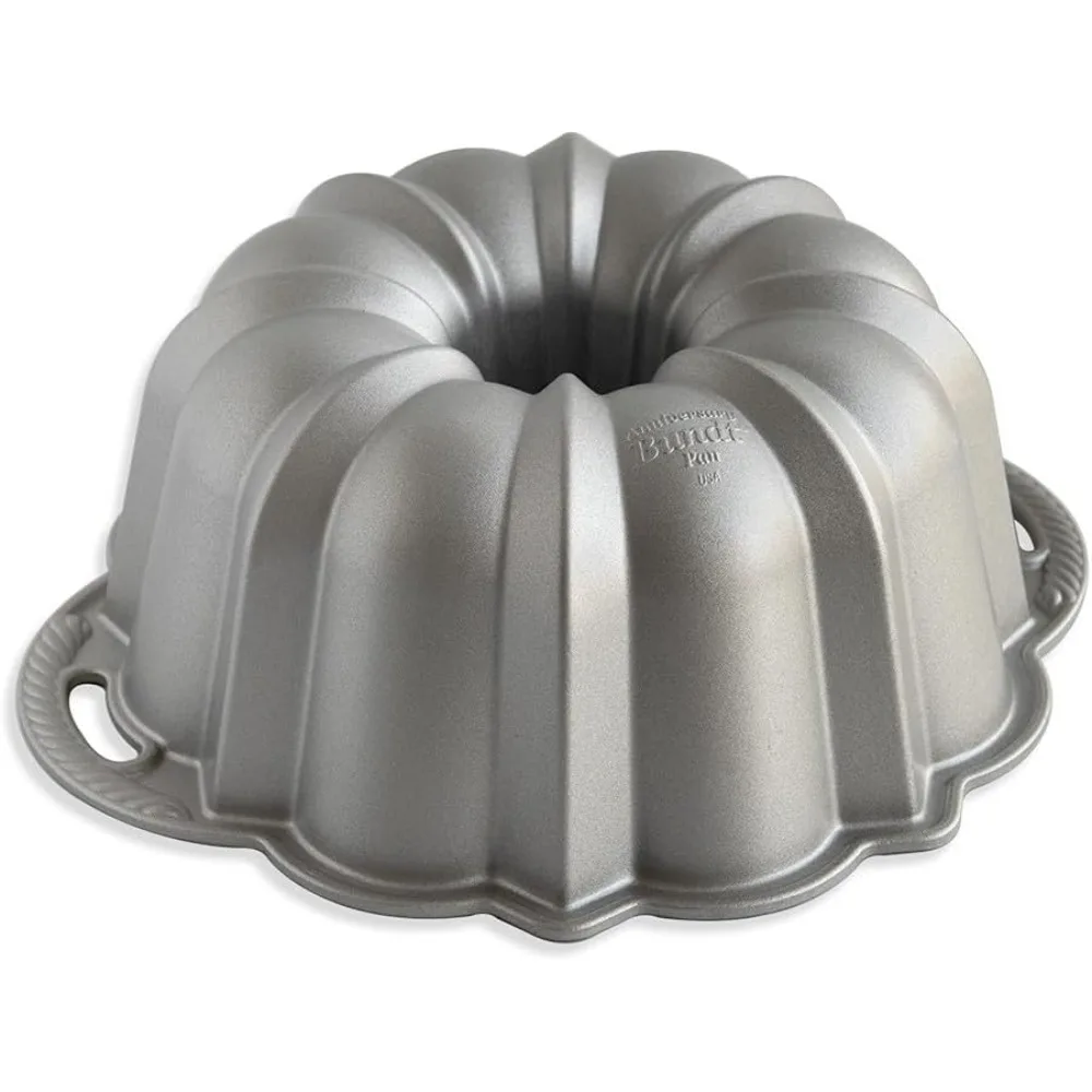 

Nordic Ware 15-Cup Silver Anniversary Bundt Pan