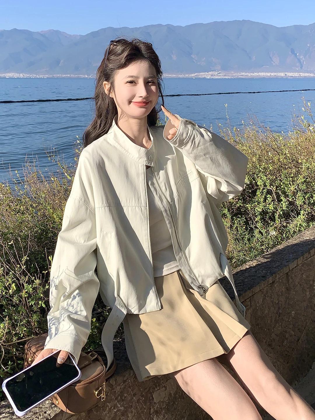 

Cleanfit Short Stand Collar Jacket Women's Fashion Sensation Beige Spring Autumn New Style Small Size Ladies' Top