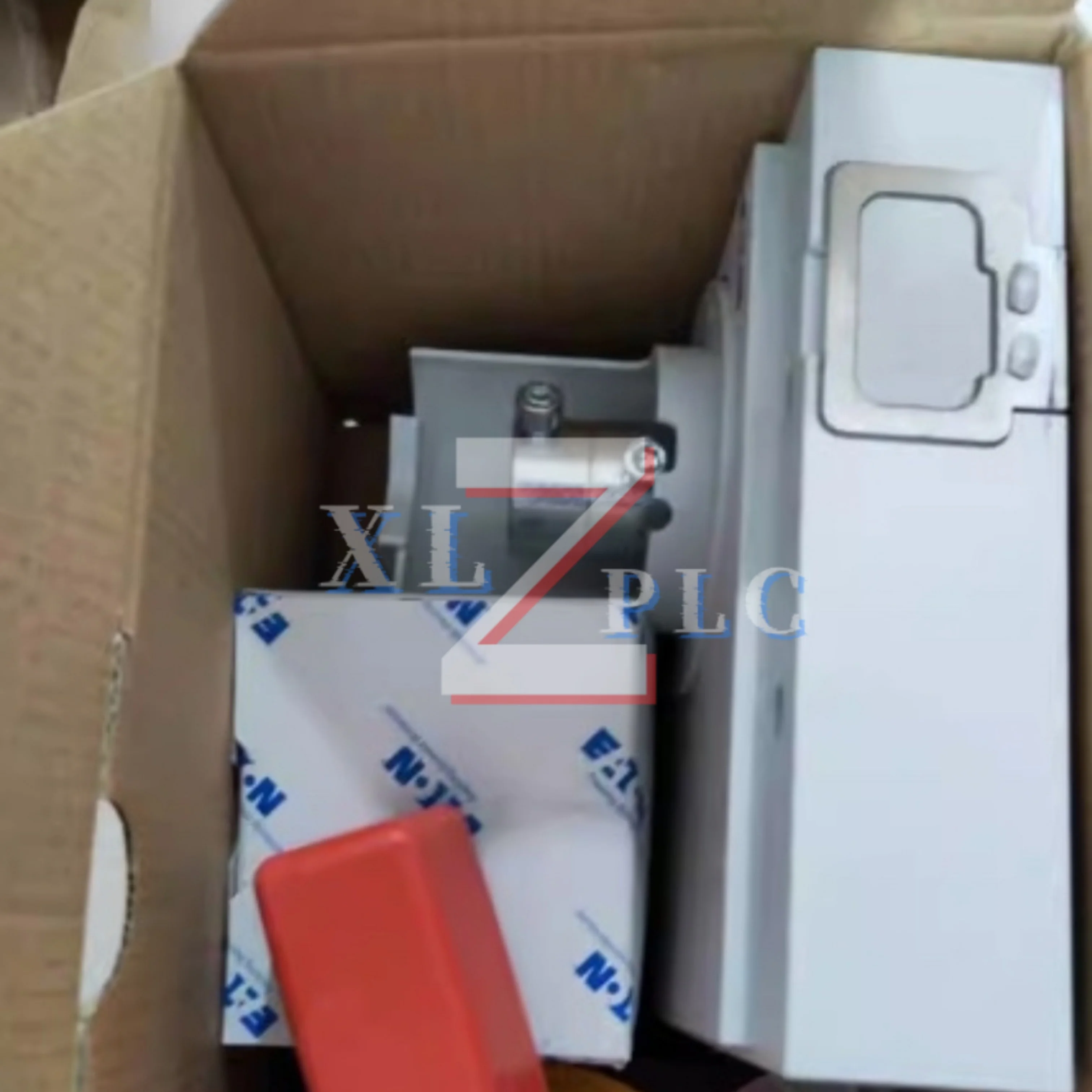 

Автоматический выключатель новый оригинальный NZM2-XTVD-60 NZM3-XTVDVR