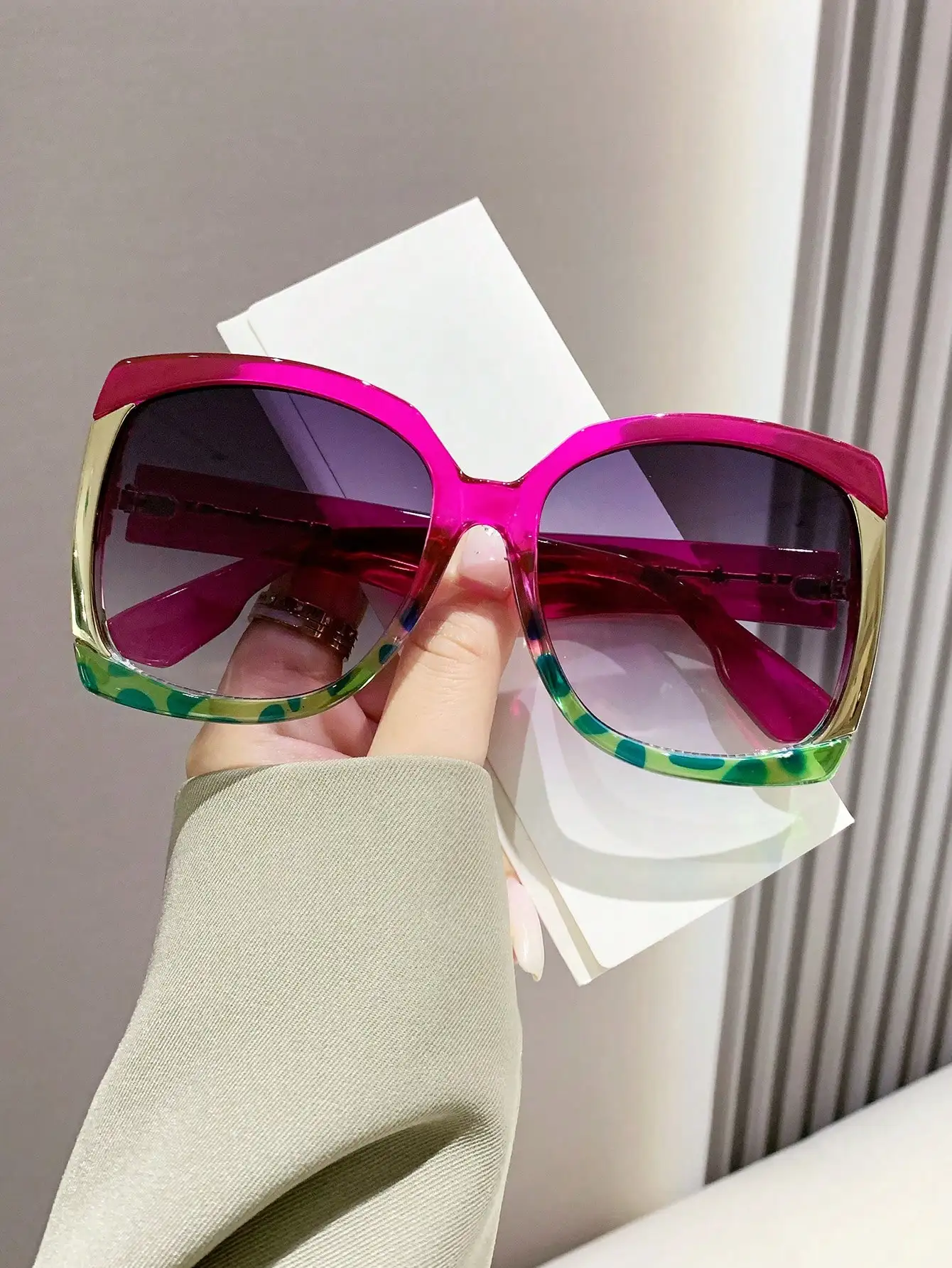 Oversized Square Fr…