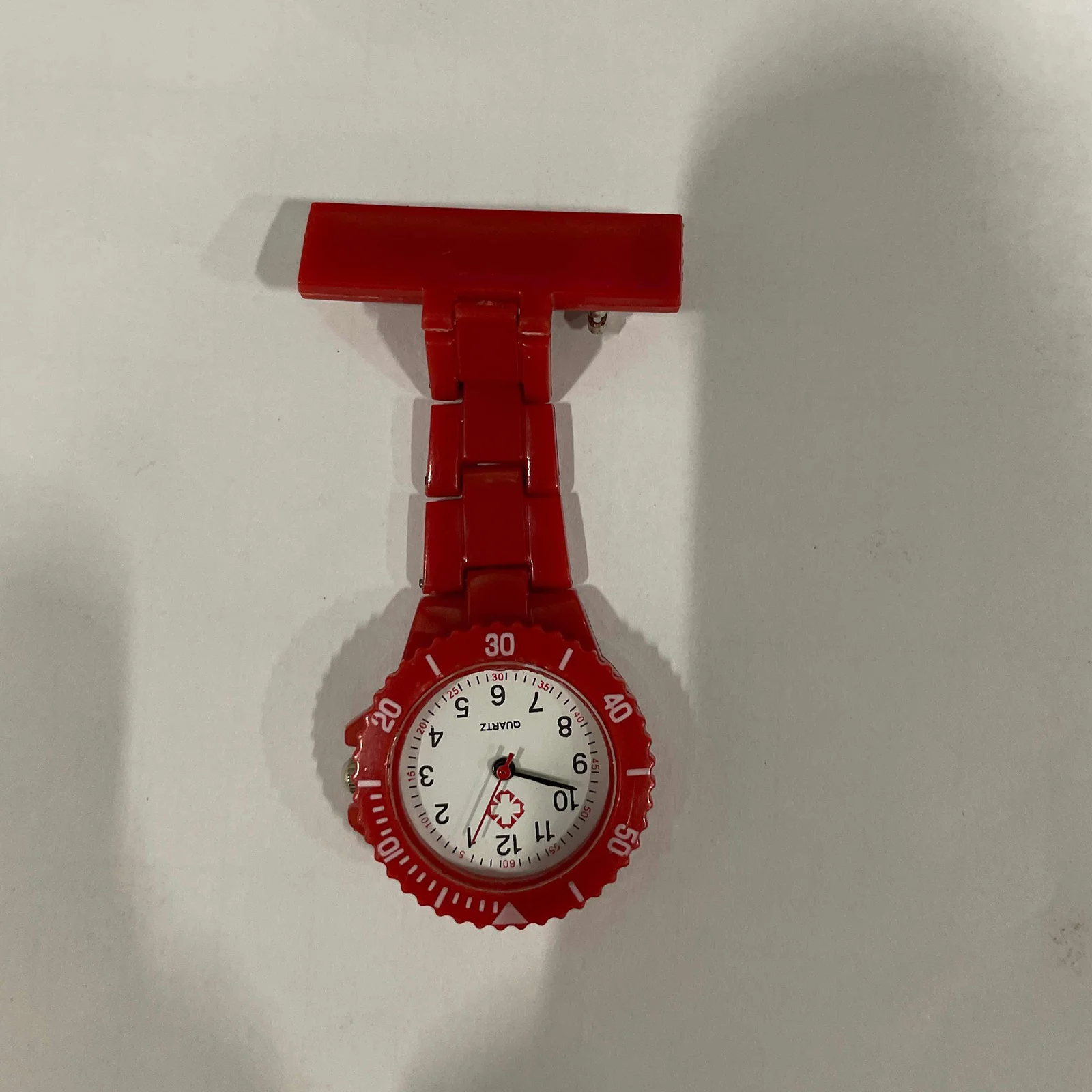 

Nurse Pocket Watch Clip-on Brooch Women Nursing Watch Operated Large Dial Clear View Useful Tool for Doctor Nurse