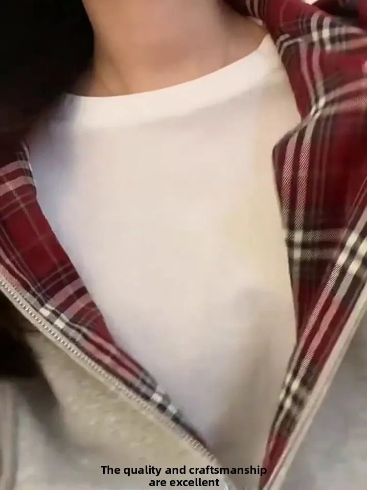 Amerykański sweter rozpinany z kapturem w kratę w stylu high street preppy, luźny krój, zapinany na zamek, idealny na wiosnę i jesień.