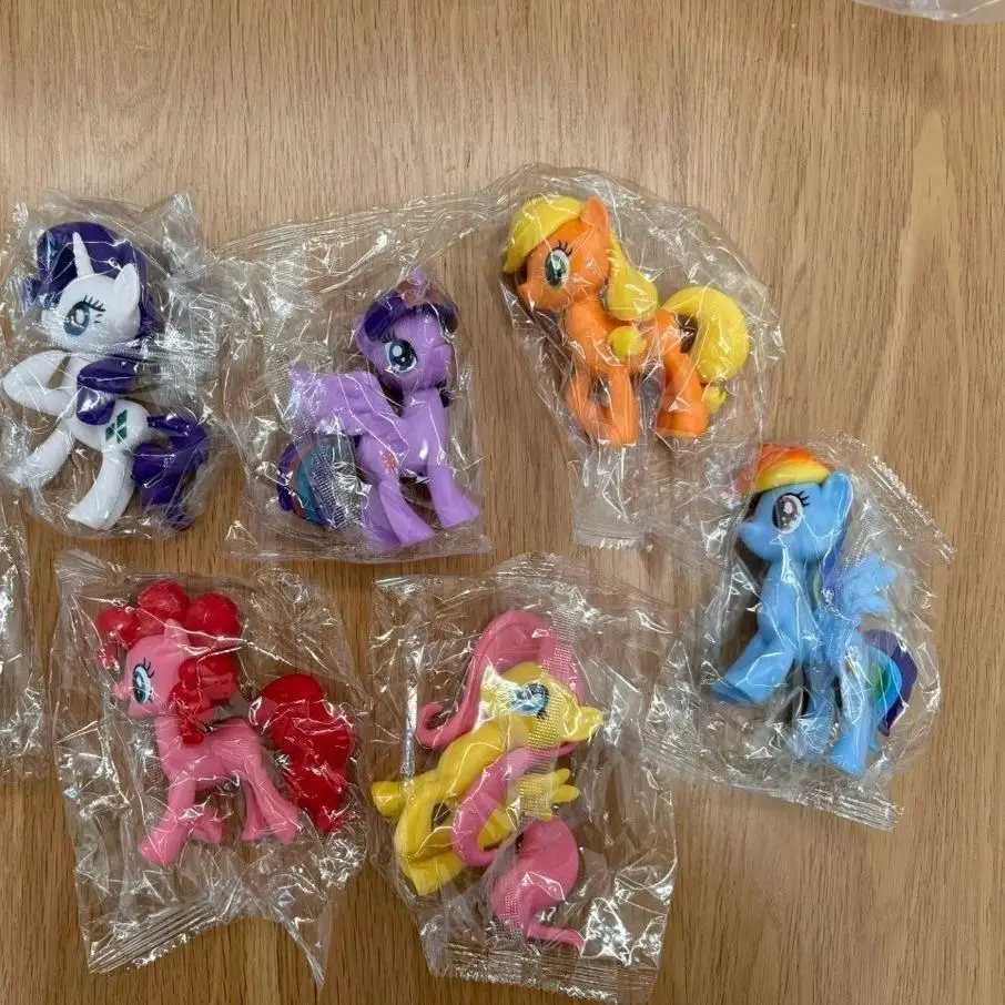 My Little Pony 9cm Princess Luna, Pinkie Pie Rarity and Cloudbelle Trendy Toy Figurines Birthday Gift for Girls, Home Decoration - view 3