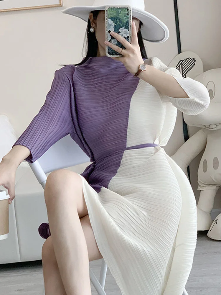 LANMREM Color Block Pleated Dress For Women Stand Collar Loose Bandage Waist Dresses Ladies Party Clothing 2024 Summer 2R2652