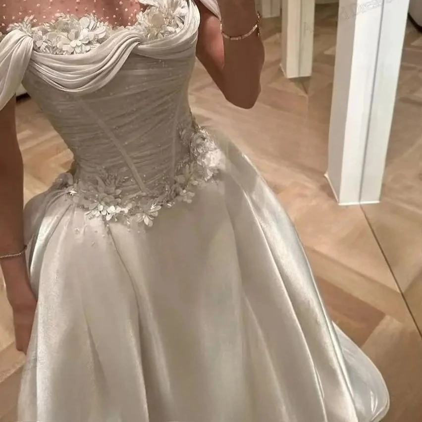 Exquisite Brautkleider A-Linie Satin Brautkleider mit Perlenstickerei Applikationen Prinzessinnen-Roben Vintage Vestidos De Novia Maßgeschneidert 2026