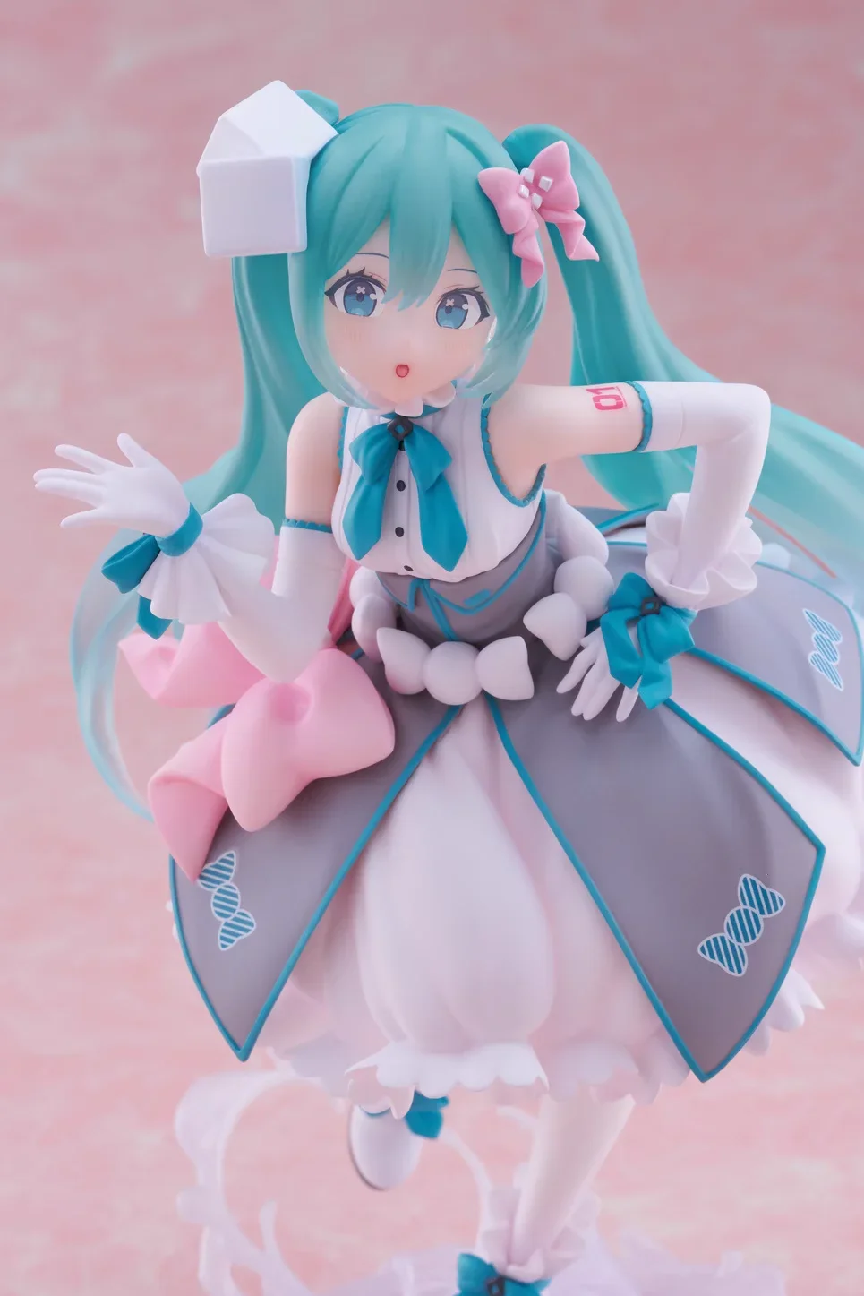 Hatsune Miku Figuur TAITO Anime Figuur Hatsune Miku Smelten snoep Garage Kit Karakter Model Mooi Meisje Pop Ornament Geschenken