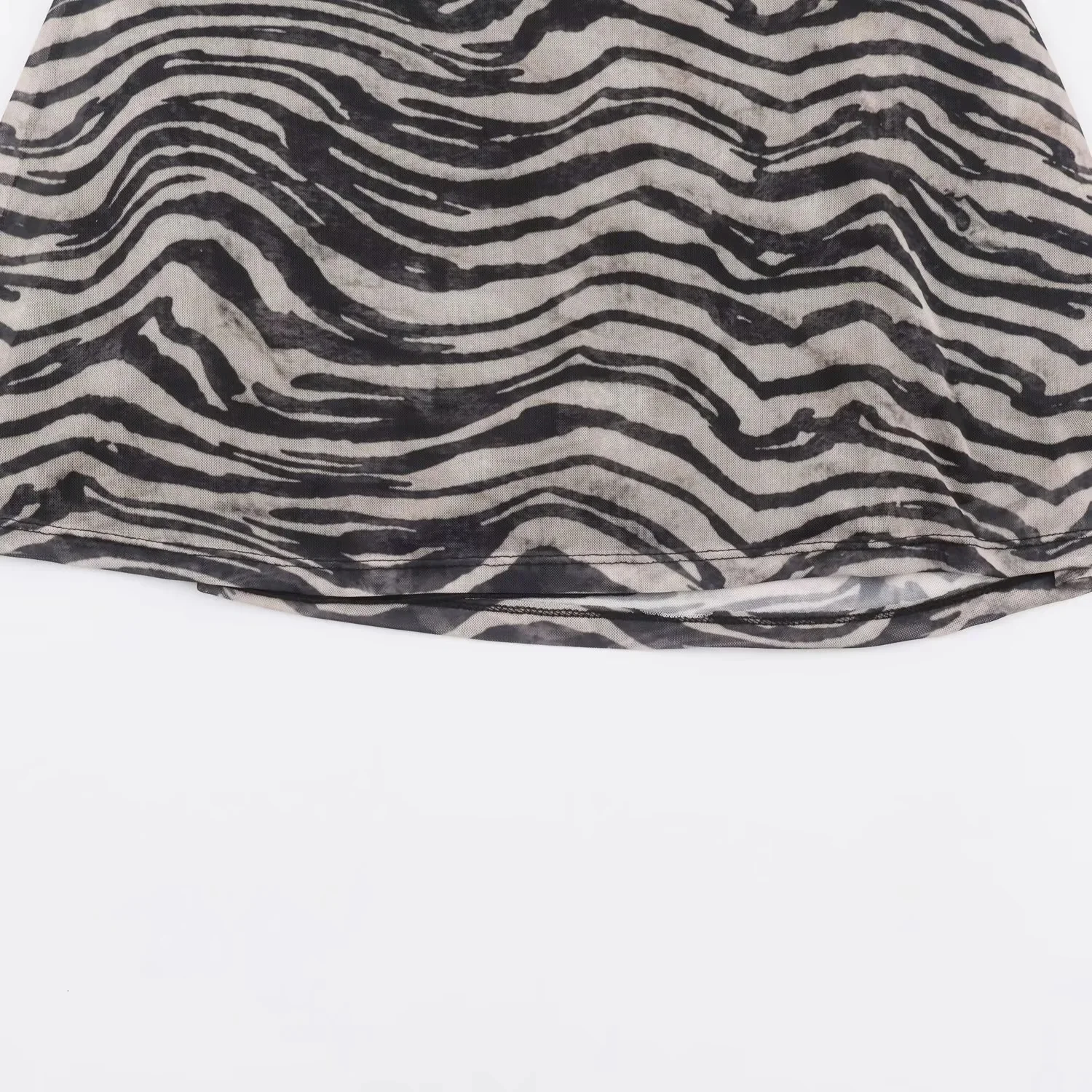 KONDALA Elegantes Vintage Sexy Damen Mini-Kleid Leopardenmuster Rückenfreies Langarm-Kleid mit Schnürung Mode 2026 Herbst Partykleid – Detail 8