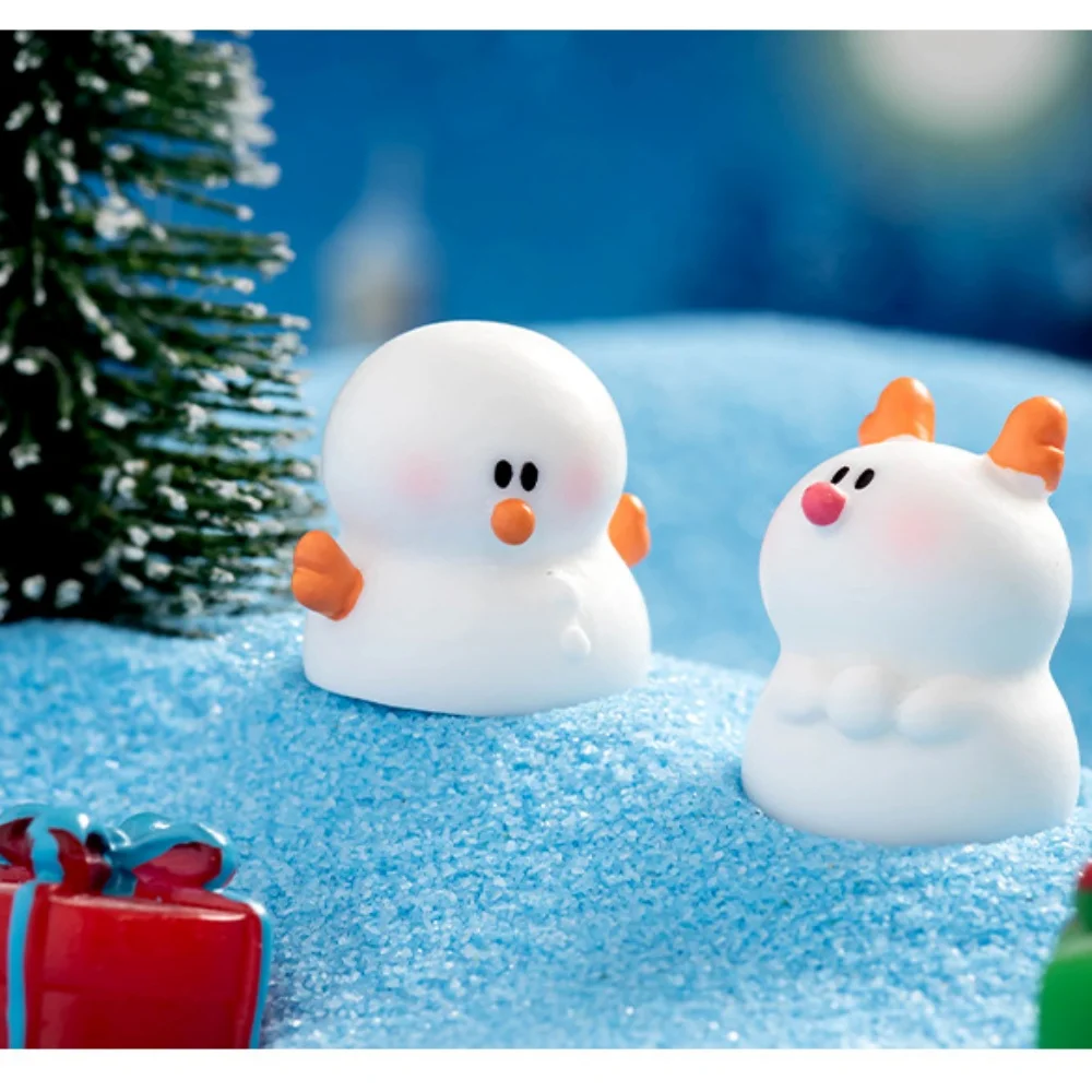 Mini Snowman Resin Figurines Creative Cute Micro Landscape Decoration DIY Mini Ornaments Christmas Party Display Decoration