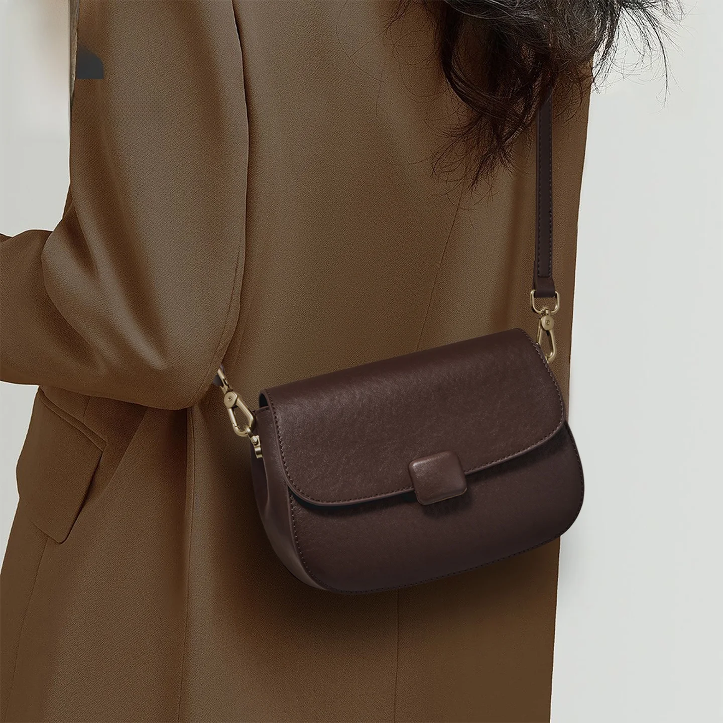 

Женская городская сумка-кроссбоди из натуральной кожи, маленькая квадратная, из дубленой воловьей кожи, новая коллекция осень-зима 2025, высококачественная, на одно плечо