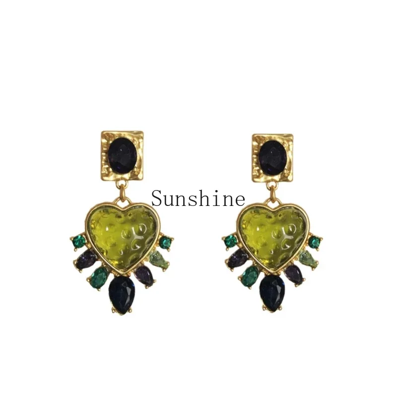 

Niche temperament medieval big earrings women, retro love green high-end earrings