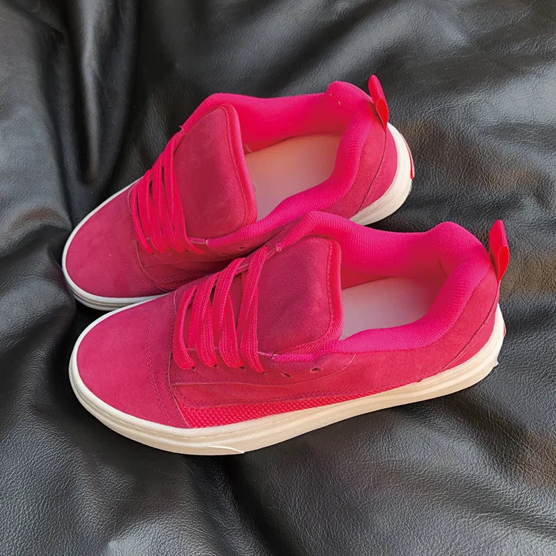 Red Low-top Bread Shoes Large Size Thick Tongue Men Women Casual Board Shoes Skateboarding Shoes Comfortable Jogging Sneakers
