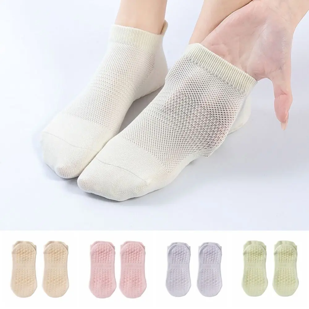 5Pairs بسيطة المضادة للانزلاق اللياقة البدنية الجوارب تنفس الرياضة الجوارب اليوغا الجوارب النساء العرق ماصة قصيرة جوارب أنبوبية الفتيات