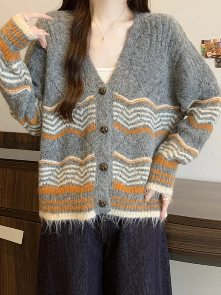 

Retro Korean Sle Soft Knitted Twisted Sweater Cardigan Women's Spring 2026 round Ne Knitted Outerwear Lazy Sle Top