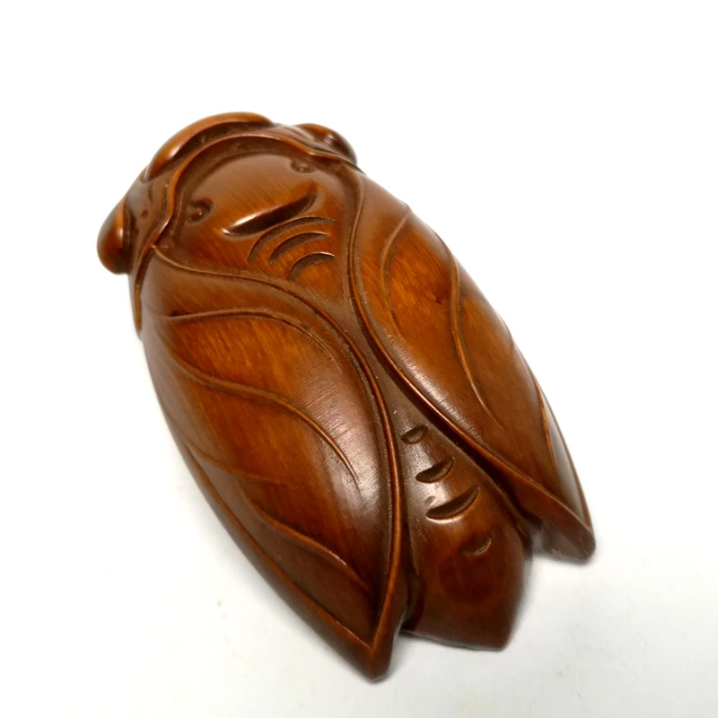 

YIZHU CULTUER ART Size 2.7 Inch Chinese Boxwood Hand carved Cicada Figurine Statue Netsuke Collection