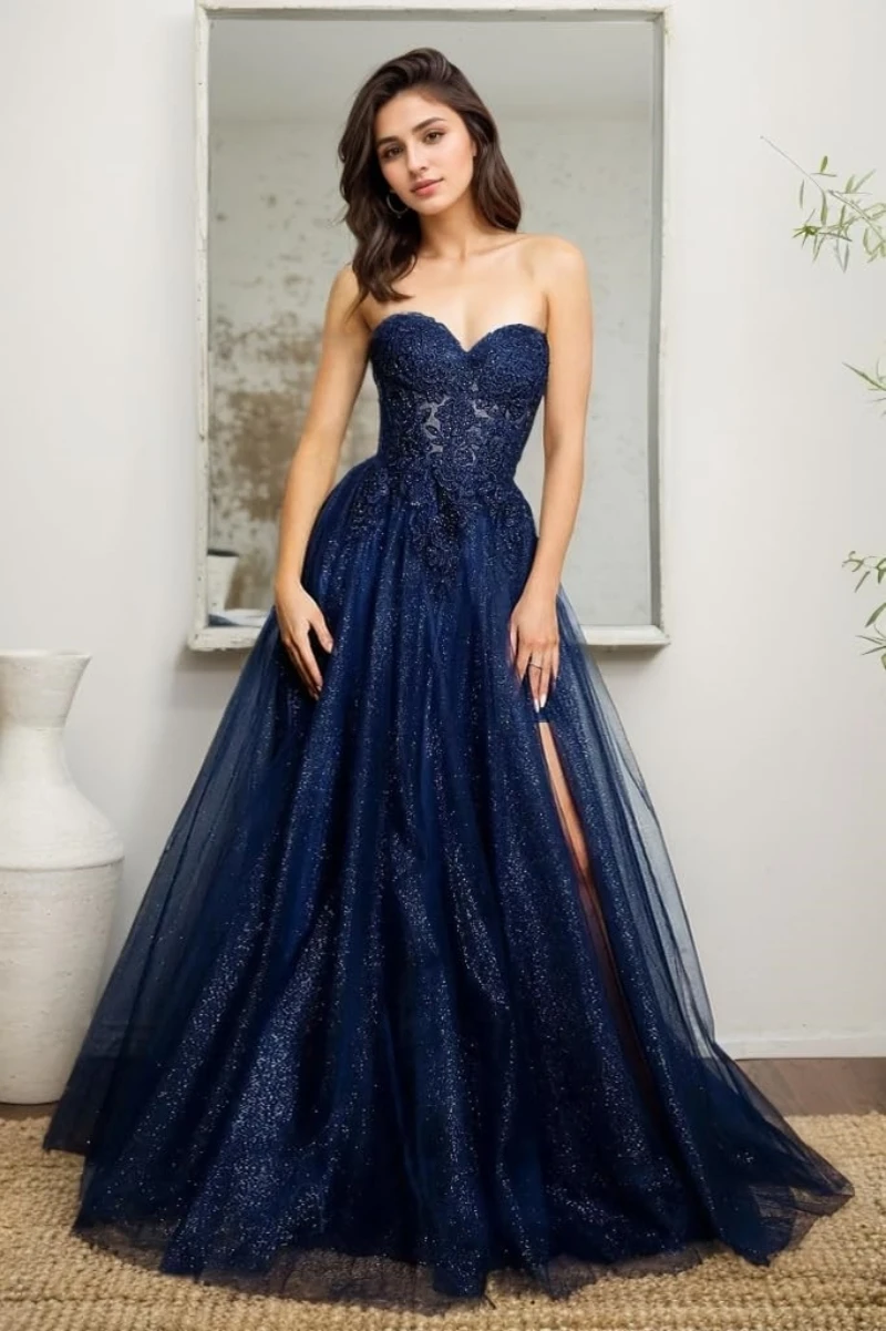 

Lace Appliques Tulle Prom Dresses Strapless Sparkly Ball Gown Long Sweetheart Evening Party Gowns with Slit