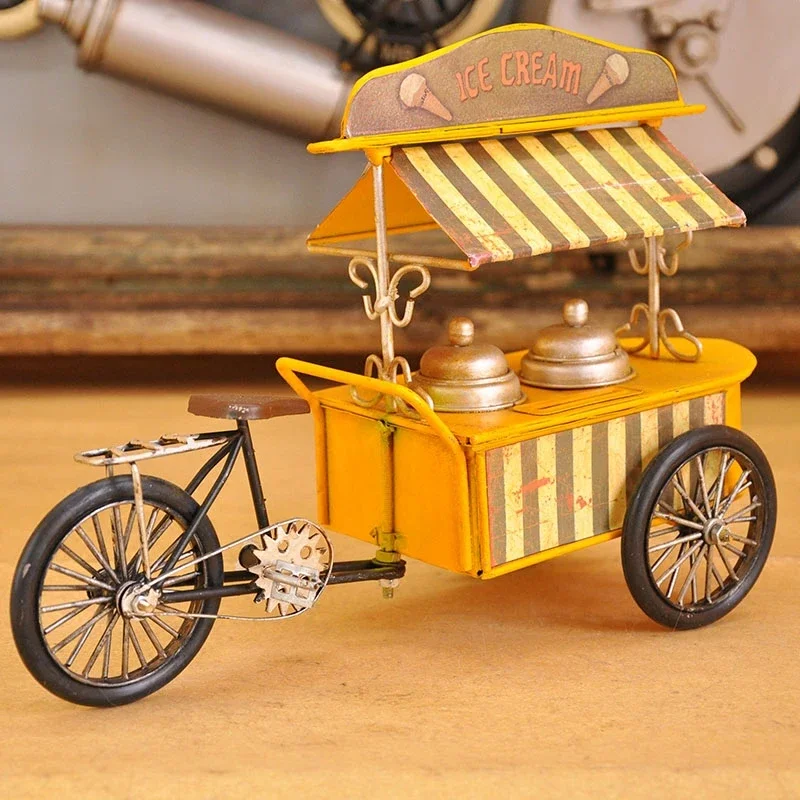 Wrought Iron Old-fashioned Ice Cream Dining Car Model Desk Accessories Dessert Shop Retro Decoration Coffee Bar Furnishings