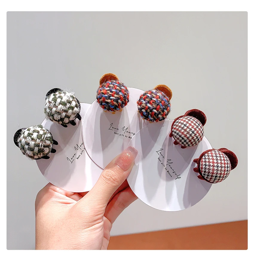 Mini-Haarspangen im Retro-Stil mit Tweed-Kugel-Dekor, kleine Haarklammern für Damen und Mädchen, niedliche Haarnadeln für Pony und zerzauste Haare, ideal für den täglichen Gebrauch. – Detail 3