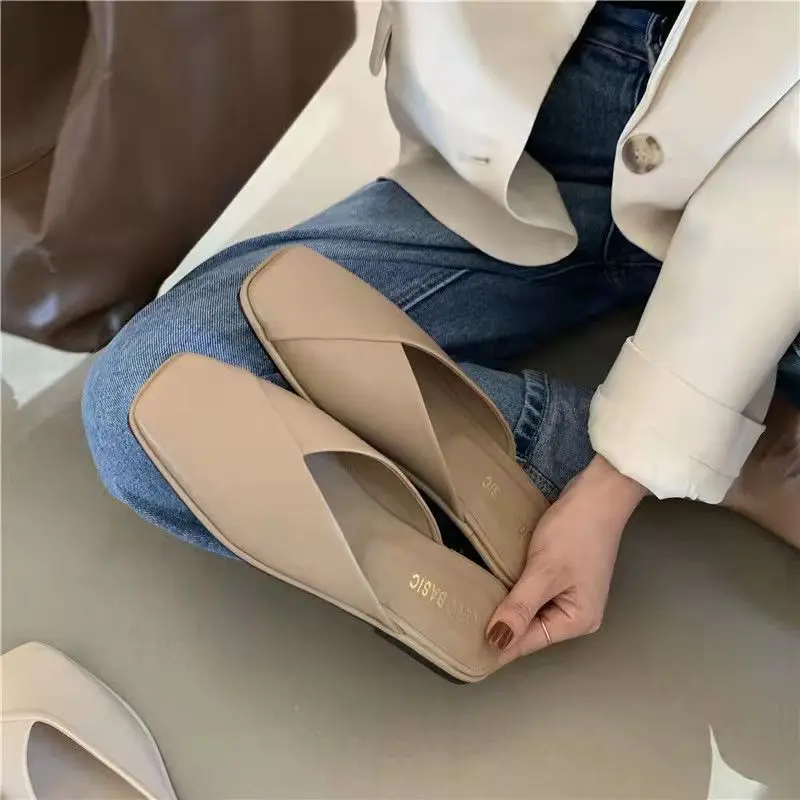 Mules Shoes Women Designer Summer New 2024 Ladies Slippers and Sandals Leather Fashion Mirror Luxury Home Indoor House Low Flat