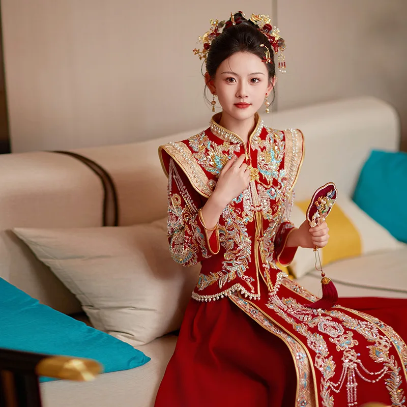 

Xiuhe Одежда 2024, новое прочное бархатное китайское свадебное платье, свадебный наряд для невесты, женский наряд