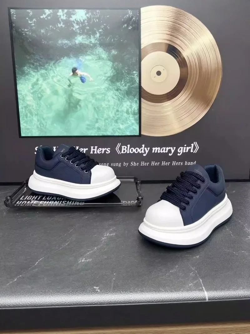 

Men's Sport Shoes 2026 New Summer Youth Thick Bottom Heightening Anti-Slip Anti-Odor Outdoor Wear Resistant Rubber Sole