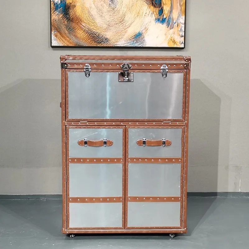 Armoire à vin rétro créative