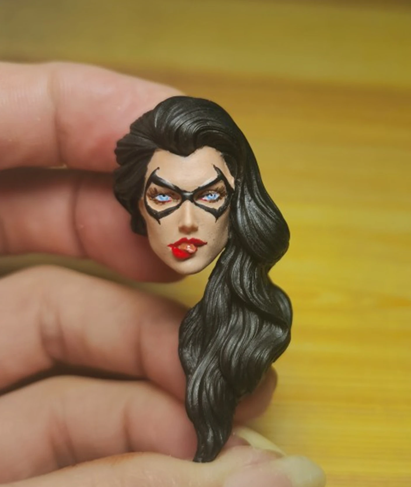 1/12 Scale Long Hair Cat Woman Selina Head Sculpt Model Fit for 6'' Mezco Action Figure Body