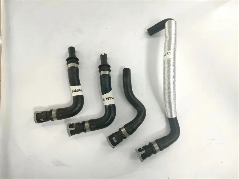 

HVAC Heater Hose For Volvo C30 C70 S40 V50 30636987 30636952 31439965 30636951 30636954