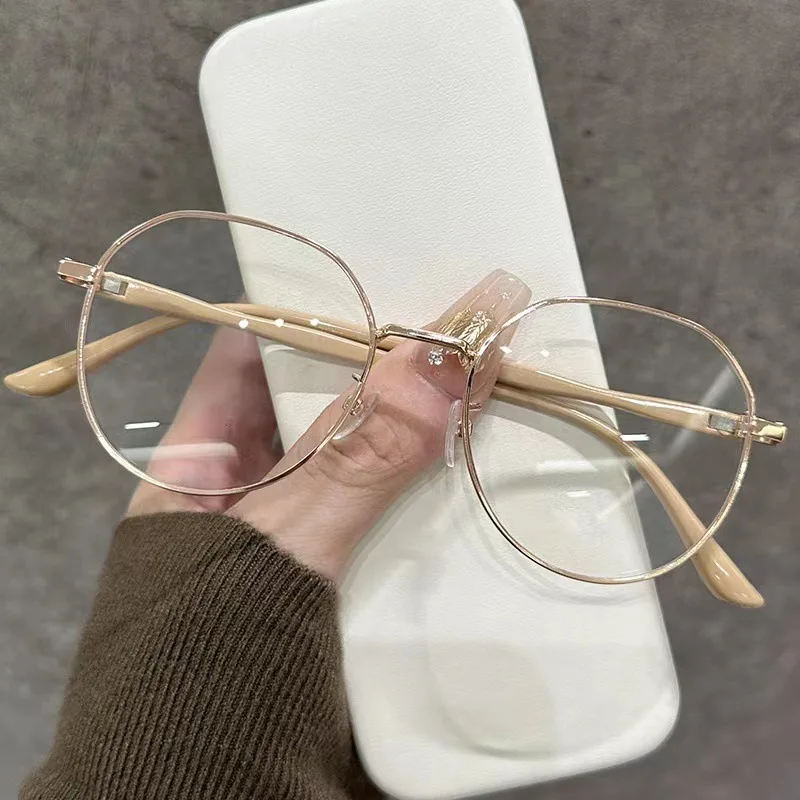 Klare Anti-Strahlungs-Filterbrille für Damen und Herren, Runde Metallbrille für Zuhause und Reisen, Blaulichtfilter-Brille