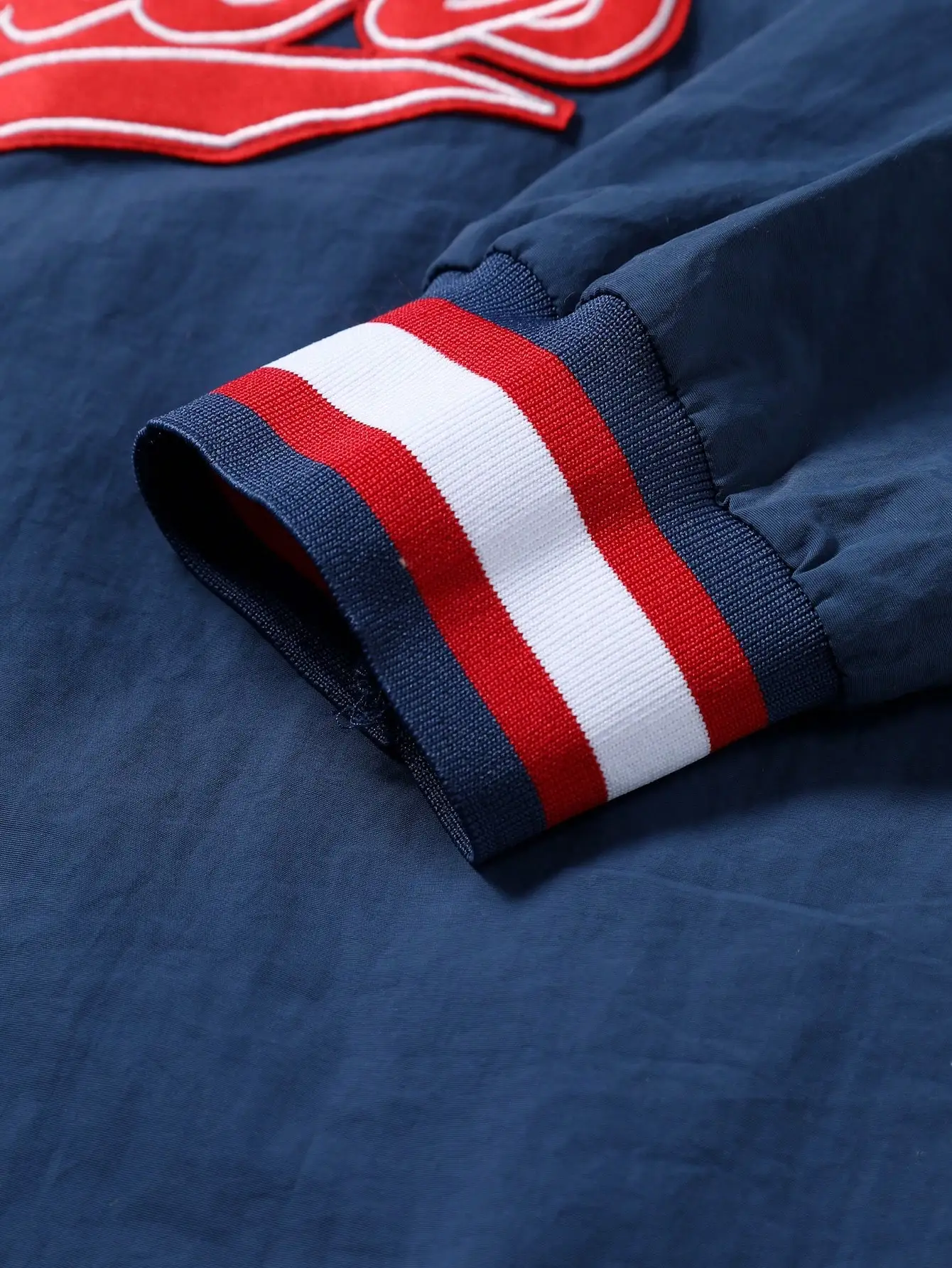 DIYIE Herren Mode-Sweatshirt, V-Ausschnitt Besticktes Sweatshirt, Y2K-Stil Sweatshirt, Preppy-Style Sport-Sweatshirt, Bequem – Detail 7