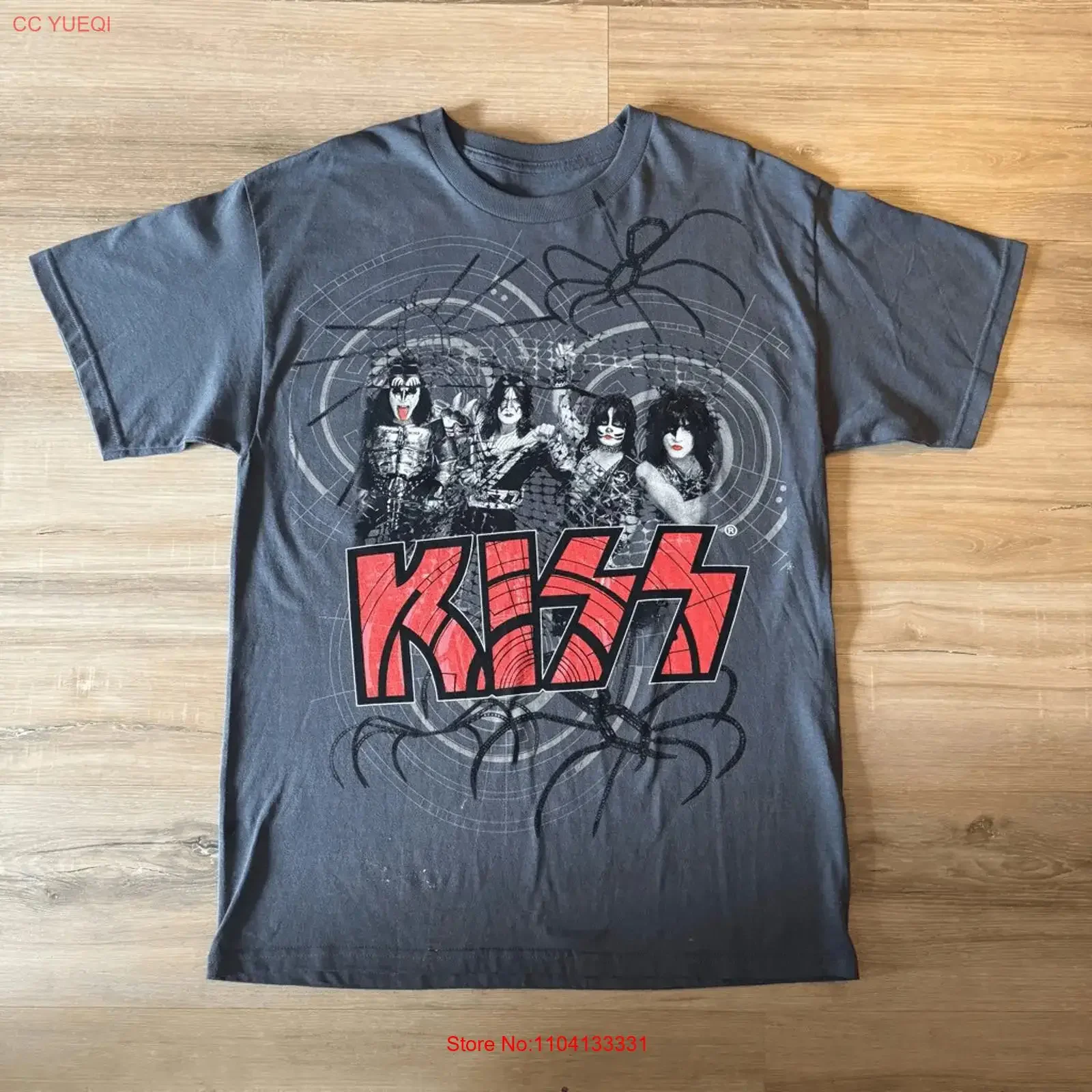 Camiseta Kiss 2013 I Survived The Monster, color gris, talla M, oficial, estilo rock vintage, lavada, casual, elástica, elegante, suave y versátil