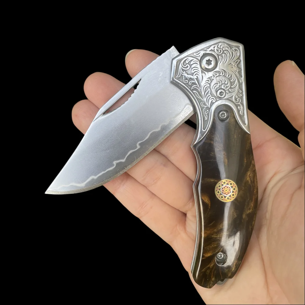 

Тактический складной карманный нож с лезвием из композитной стали высокой твердости и рукоятью из полимерной смолы для активного отдыха, кемпинга, выживания, охоты и тактических задач