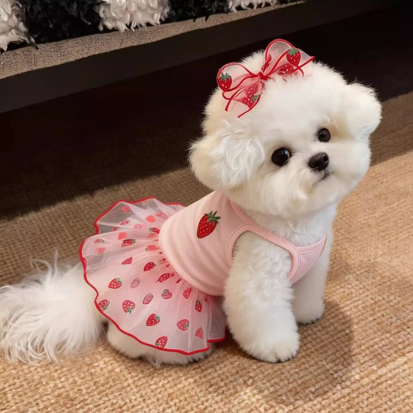 

New Pet Products Strawberry Pattern Summer Dress for Dog Pet Clothing Dog Suspender Skirt Cats Puppy Cute Dog Costume Supplies