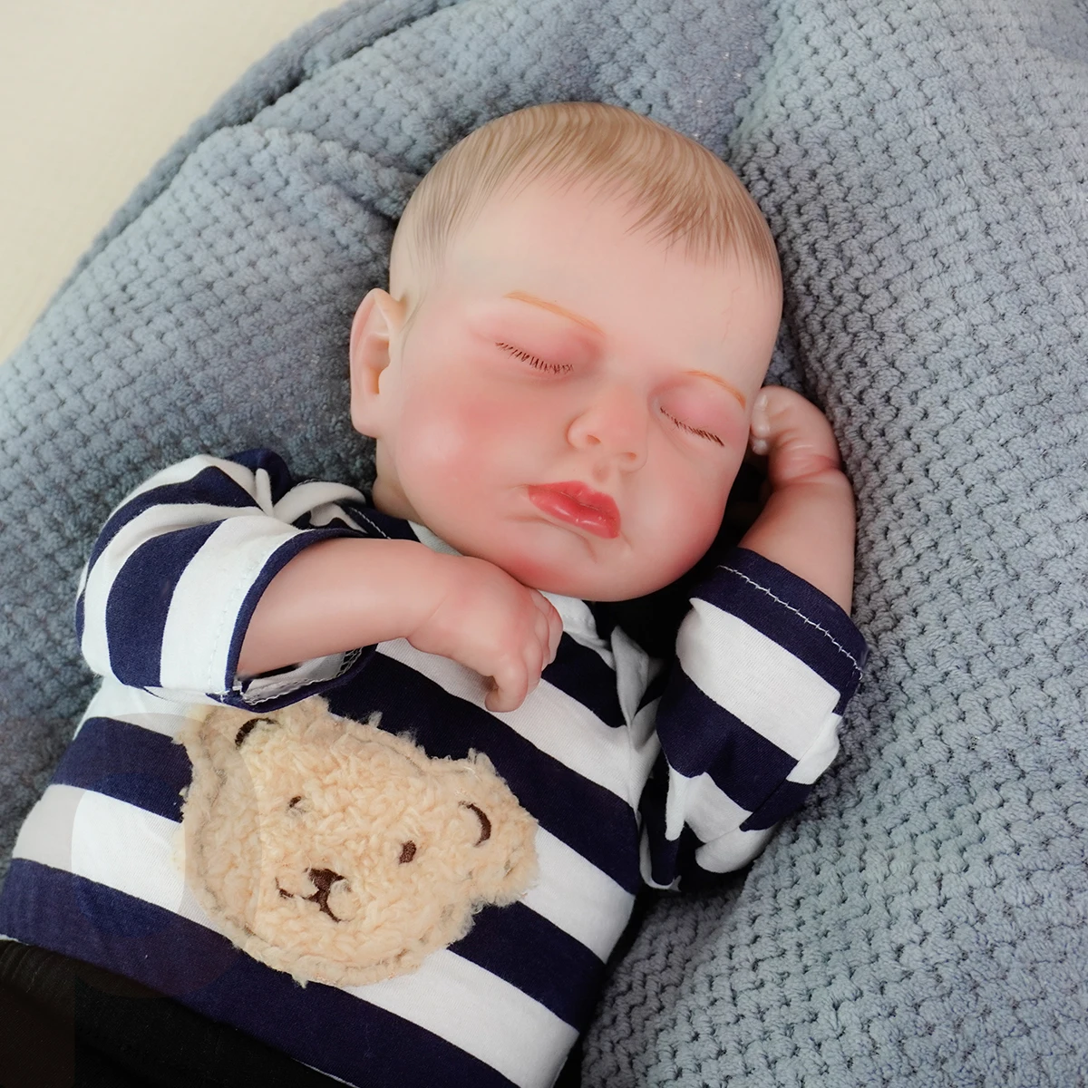 

JOYORA 50CM HIGH-QUALITY HANDMADE REALISTIC WEIGHT AND DETAIL FABRIC REGENERATED BABY FLEXIBLE DOLL SUITABLE FOR CHRISTMAS GIFTS