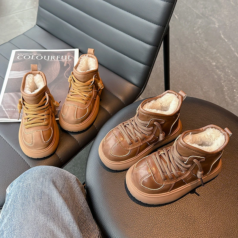 

2025 зимняя новая детская повседневная обувь для девочек и мальчиков, модные корейские стильные нескользящие универсальные теплые хлопковые ботинки на мягкой подошве