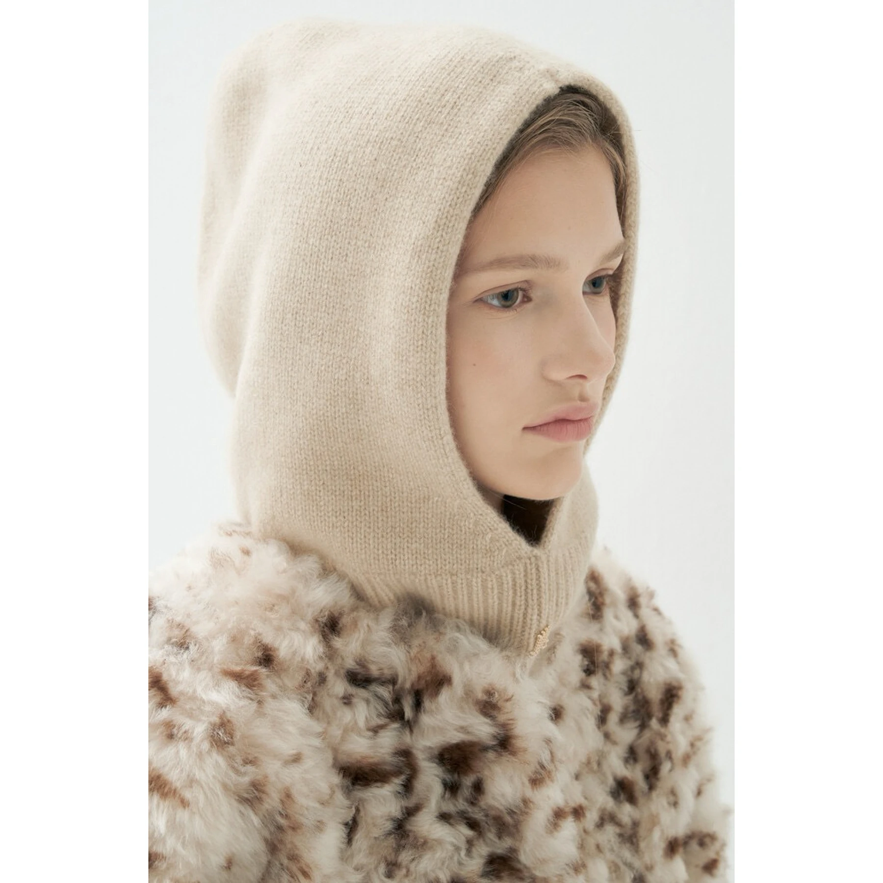 Warm Hooded Scarf Necktie Chest Pin Versatile Comfortable Spring Autumn Winter Women's Fashion Accessory LAN26 Autumn Collection