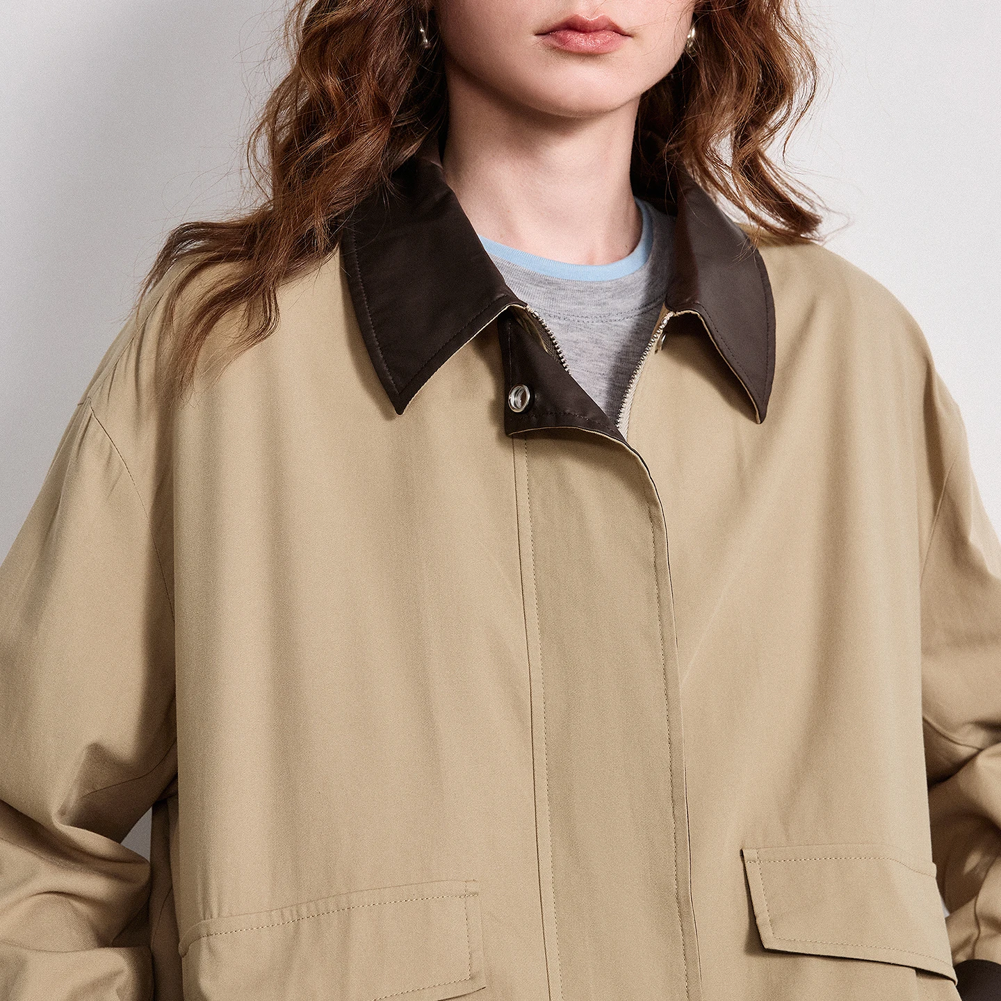 Casaco Trench Estilo Barn para Mulheres TOYOUTH 2026 Primavera Novo Design com Gola Contrastante e Pregas, Jaqueta Leve e Solta