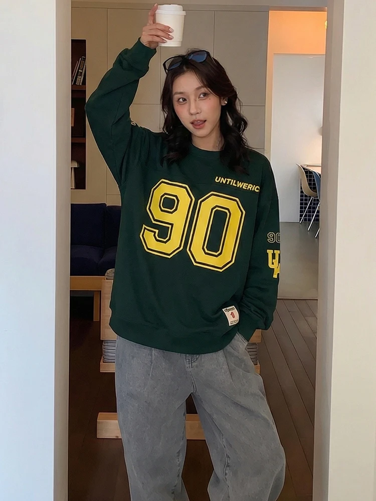 

Американский ретро-свитшот с круглым вырезом для женщин, новинка ранней весны, с цифровым принтом, свободного кроя, утягивающий, спортивный, в стиле регби, топ