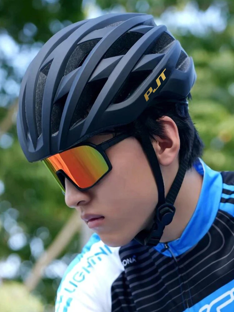 AliExpress PJT Ultralight Cycling Helmet Cycling Safety Cap Bicycle Helmets for Women Men Racing Bike Equipments MTB Bike Helmet L 57-61CM