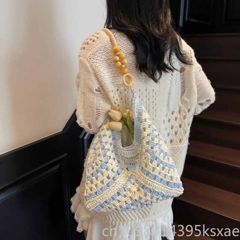 

Women's Straw Tote Bag with Large Capacity Handwoven Shoulder Handbag Casual Commuter Daily Beach Summer