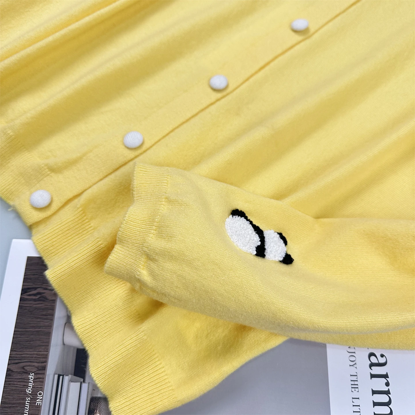 Весна 2026: Новая Желтая Вязан – обзор и цена Embroidery Yellow