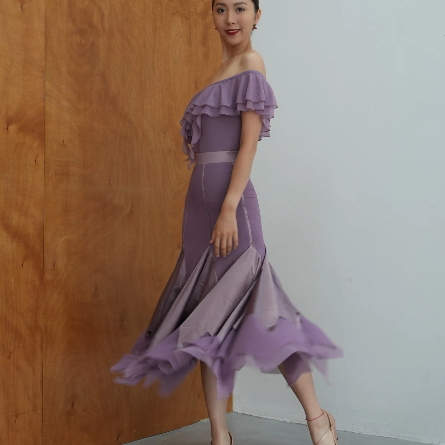 Spódnica do tańca towarzyskiego damska, strój do tańca latynoamerykańskiego, nieregularna fioletowo-czarna długa spódnica z falbanami, kostium do tanga, walca, BL17234